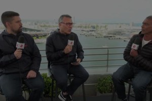 现场观看国家德比 59岁罗马里奥22岁女友 大37岁